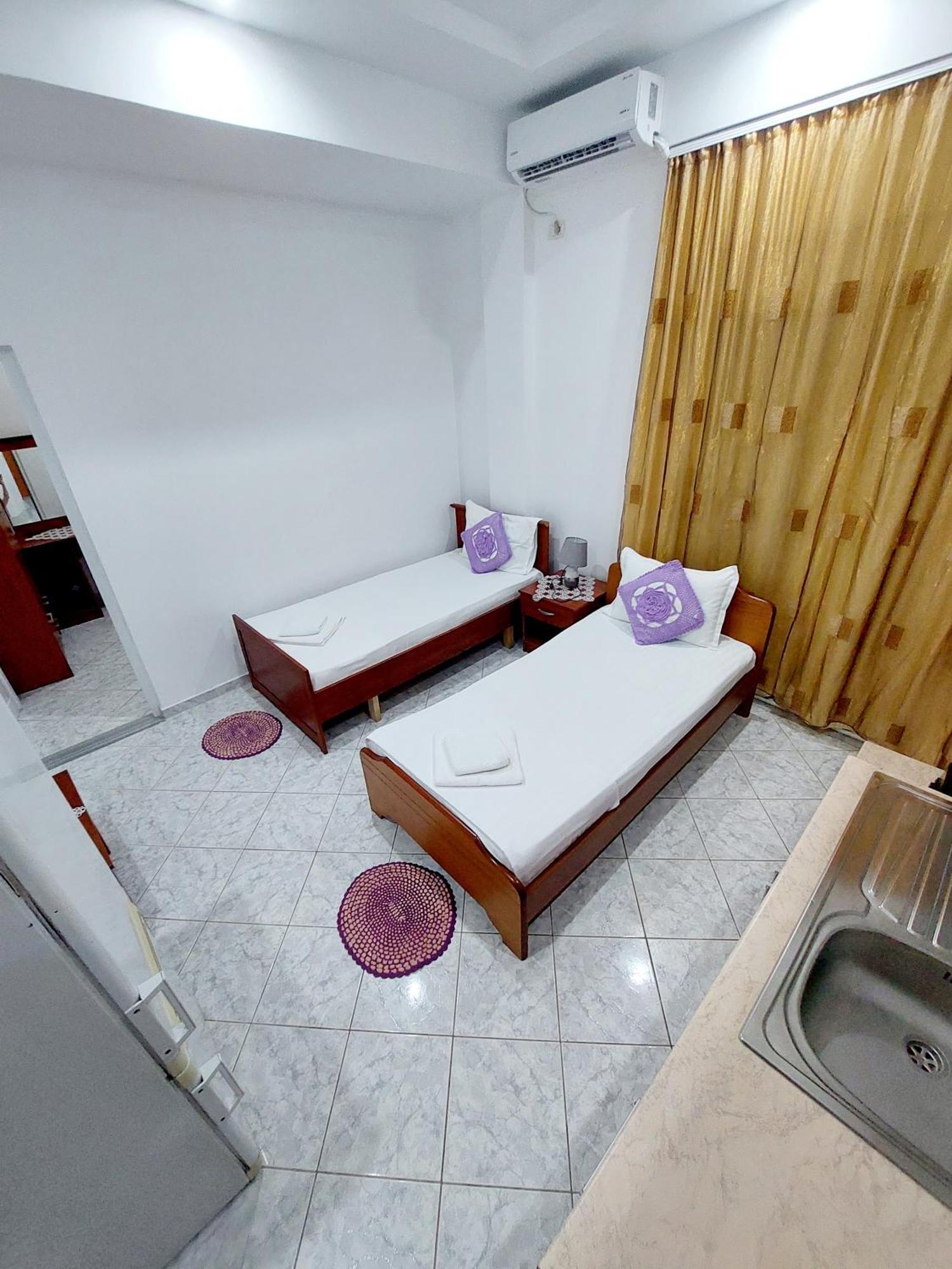 Makla Apartman Saranda Szoba fotó