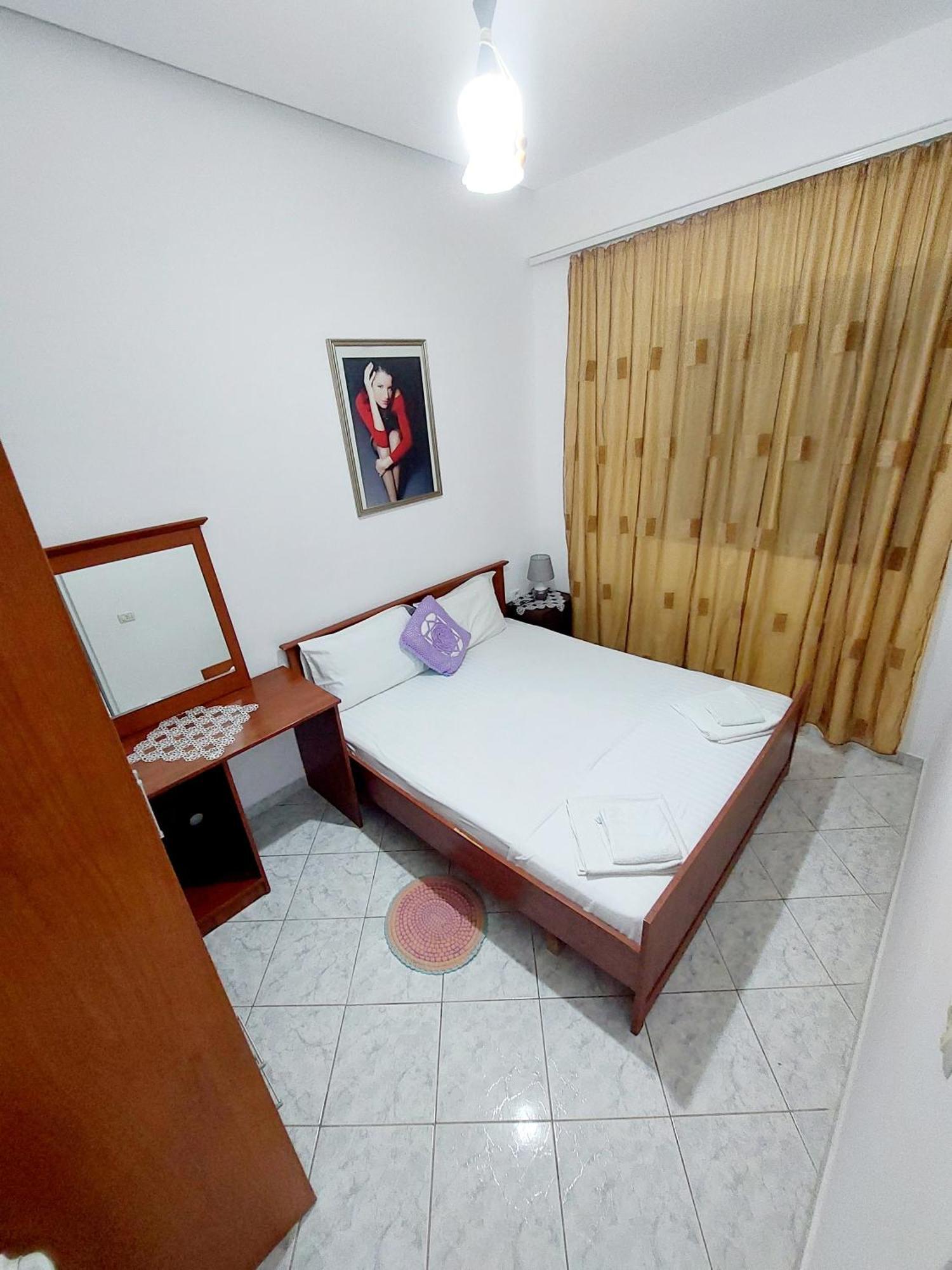 Makla Apartman Saranda Szoba fotó