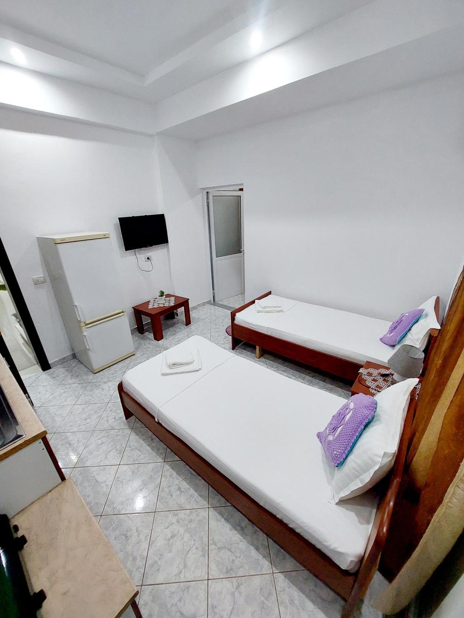 Makla Apartman Saranda Szoba fotó