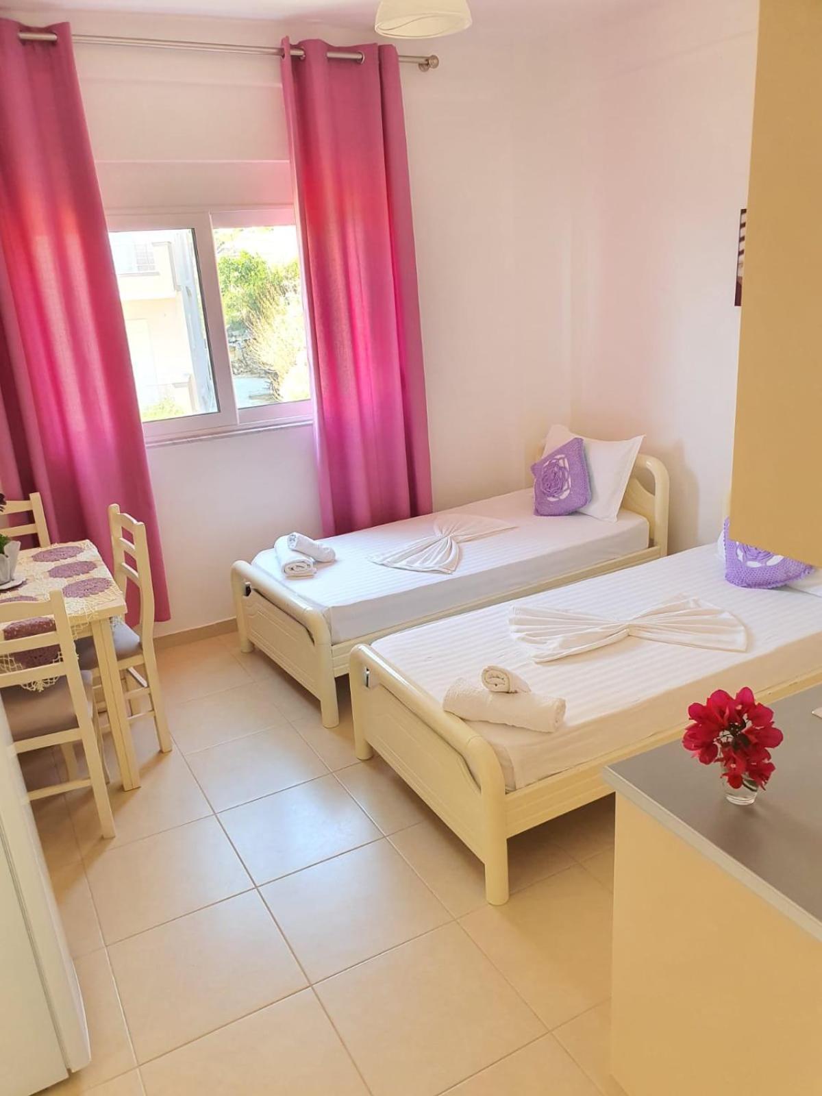 Makla Apartman Saranda Szoba fotó