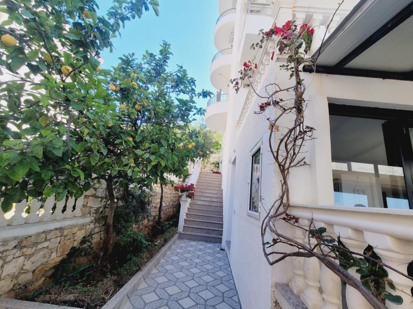 Makla Apartman Saranda Kültér fotó